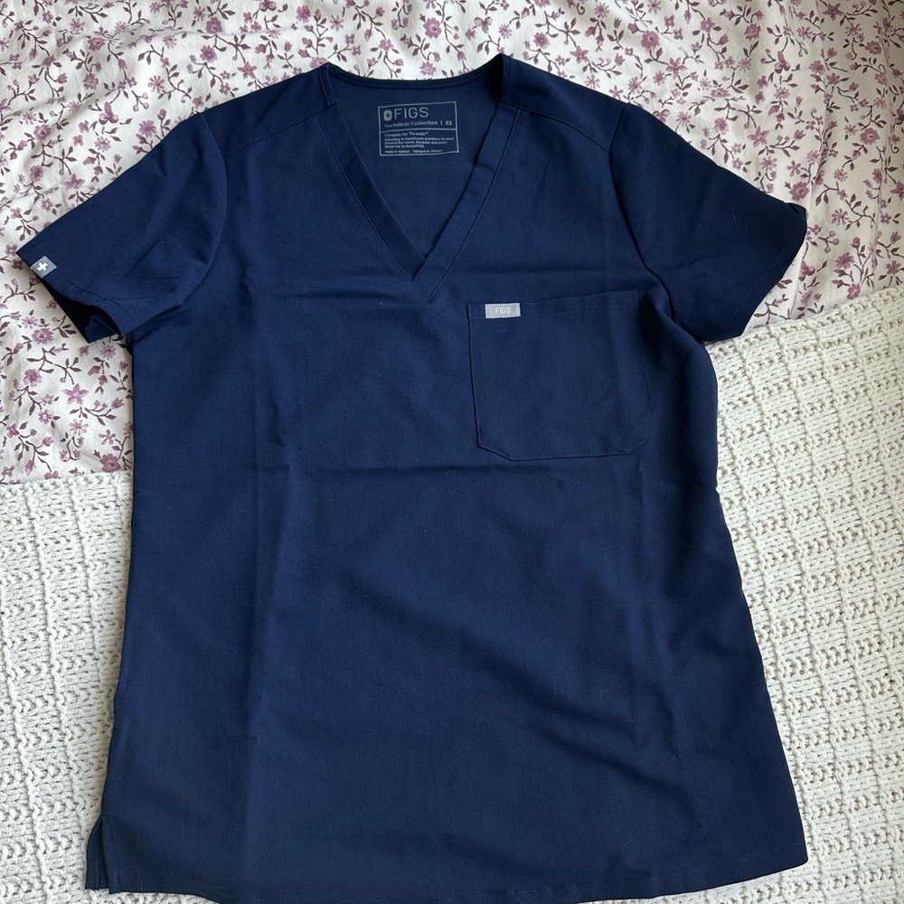 Figs Catarina One Pocket Scrub Top